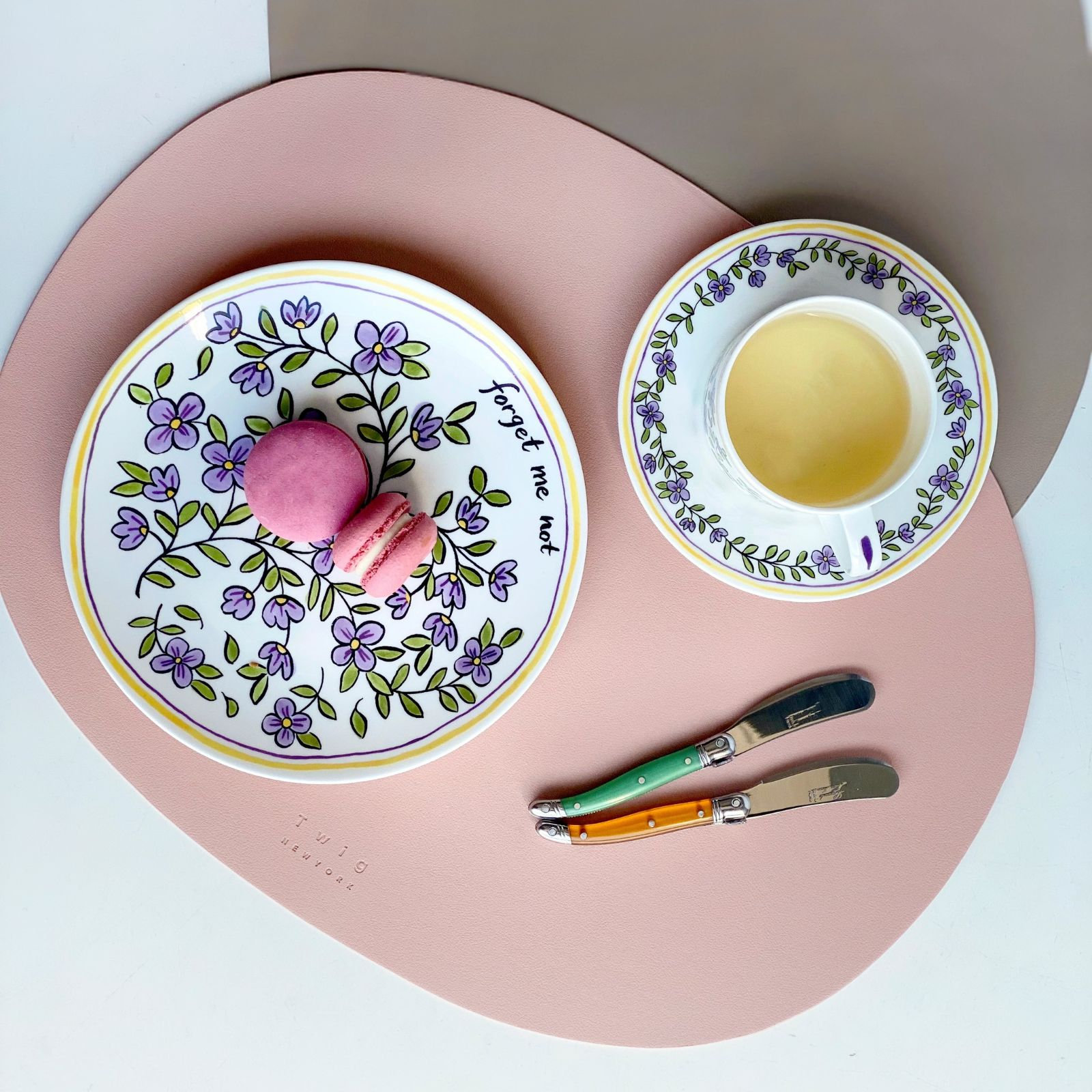 Deco Oval Placemat, Set of 2 15 Deco Oval Placemat, Set of 2