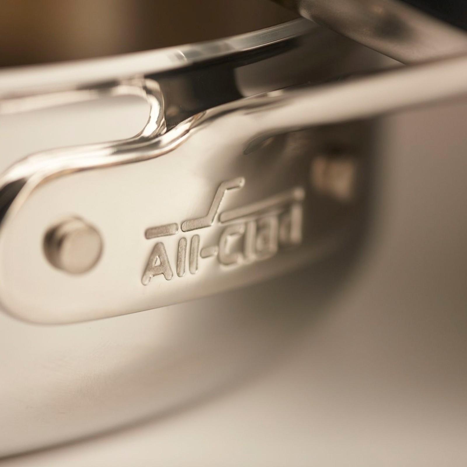 d3 Tri-Ply Saute Pan with Lid
