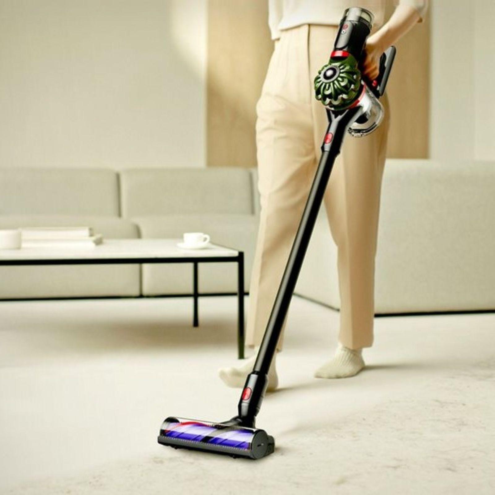 V8 Cyclone Cordless Vacuum 16 V8 Cyclone Cordless Vacuum