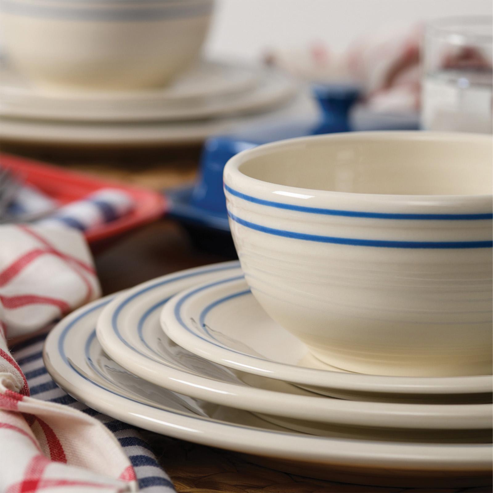 Americana 3-Piece Classic Bistro Place Setting, Service for 1 3 Americana 3-Piece Classic Bistro Place Setting, Service for 1
